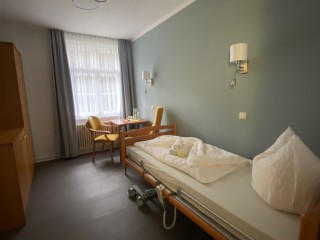 Foto: Seniorenzentrum Salus Kurzzeitpflege - Bewohnerzimmer